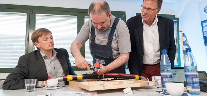 14085 1183 Gespraech